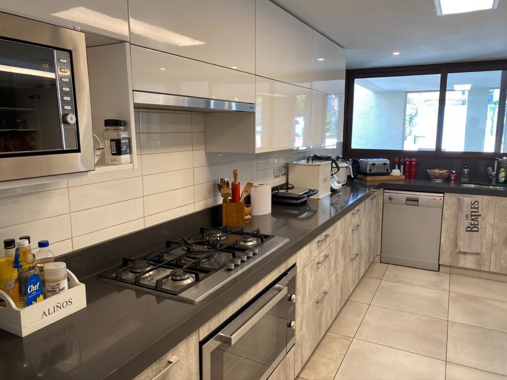 Instagram post from costa_arquitecto. This post is in position 3.